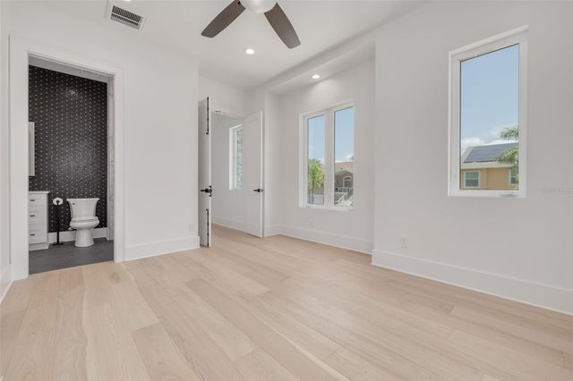 6012 KIPPS COLONY DRIVE E, Gulfport, FL 33707