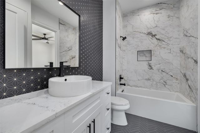 6012 KIPPS COLONY DRIVE E, Gulfport, FL 33707