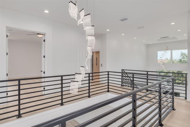 6012 KIPPS COLONY DRIVE E, Gulfport, FL 33707