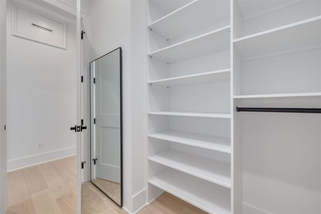 6012 KIPPS COLONY DRIVE E, Gulfport, FL 33707