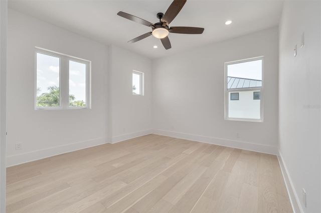 6012 KIPPS COLONY DRIVE E, Gulfport, FL 33707