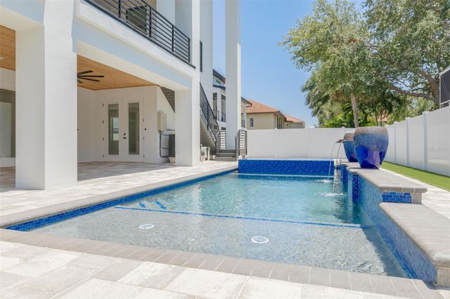 6012 KIPPS COLONY DRIVE E, Gulfport, FL 33707