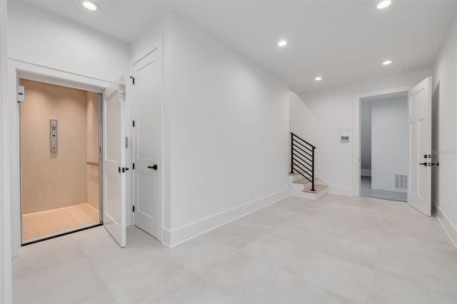 6012 KIPPS COLONY DRIVE E, Gulfport, FL 33707