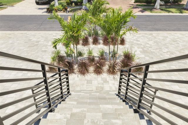 6012 KIPPS COLONY DRIVE E, Gulfport, FL 33707