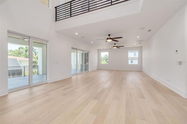 6012 KIPPS COLONY DRIVE E, Gulfport, FL 33707