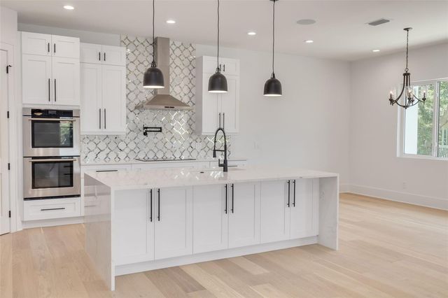 6012 KIPPS COLONY DRIVE E, Gulfport, FL 33707