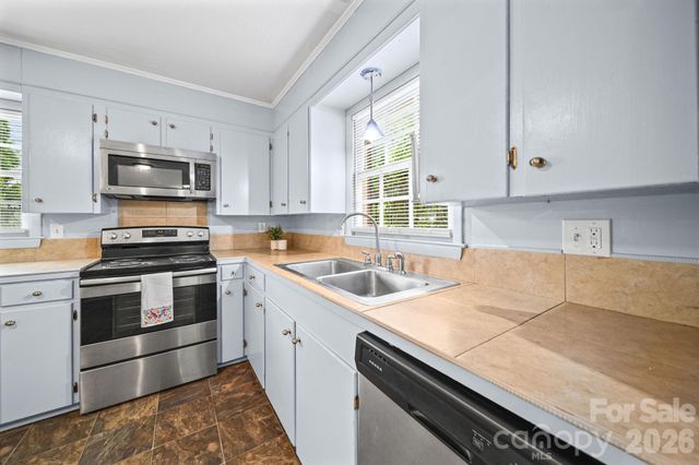 1210 Crescent Avenue, Gastonia, NC 28052