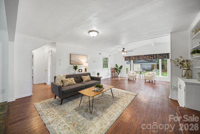 1210 Crescent Avenue, Gastonia, NC 28052