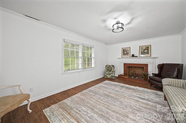 1210 Crescent Avenue, Gastonia, NC 28052