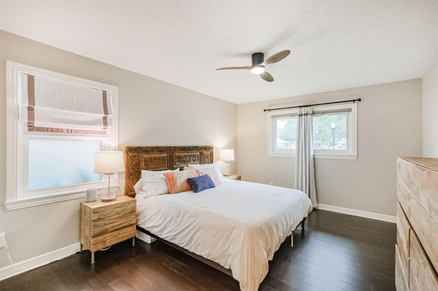 8502 Westview Drive, Spring Valley Village, TX 77055