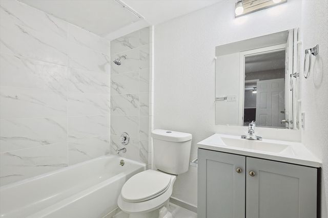 9805 Walnut Street 201, Dallas, TX 75243