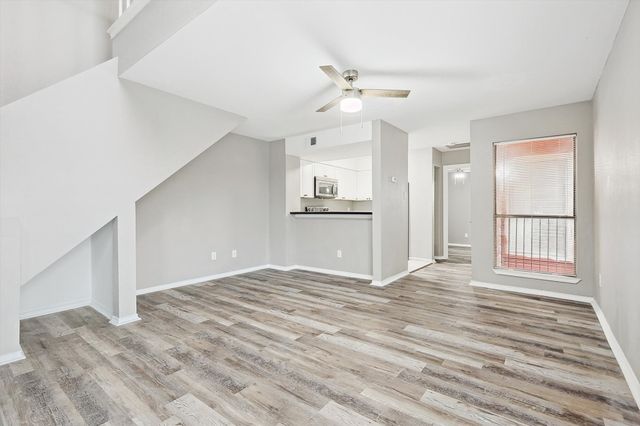 9805 Walnut Street 201, Dallas, TX 75243