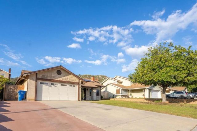 10254 Princess Joann, Santee, CA 92071