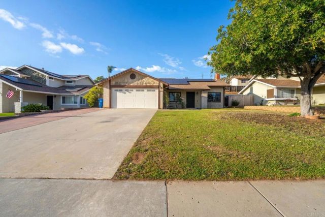 10254 Princess Joann, Santee, CA 92071