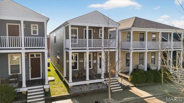 3257 Camp Street, St Charles, MO 63301