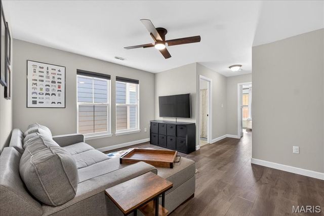 3257 Camp Street, St Charles, MO 63301