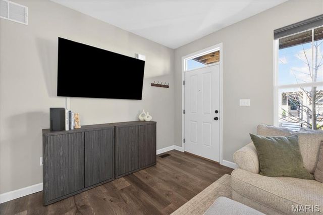 3257 Camp Street, St Charles, MO 63301