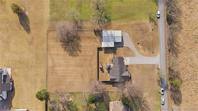 1605 Tiger Road, Fort Gibson, OK 74434