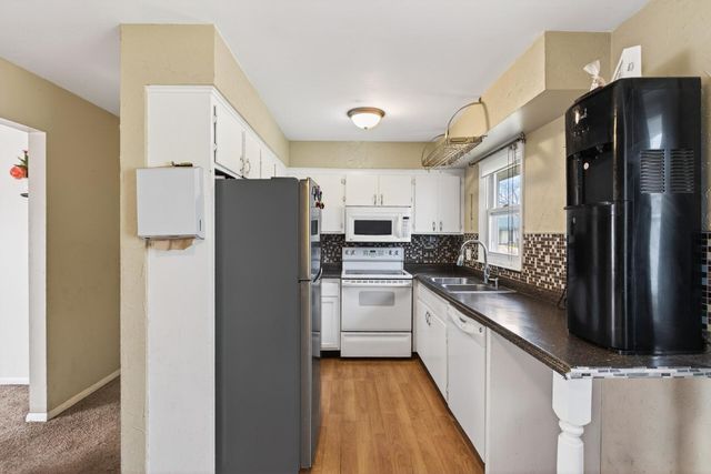 8000 Harkness Road S, Cottage Grove, MN 55016