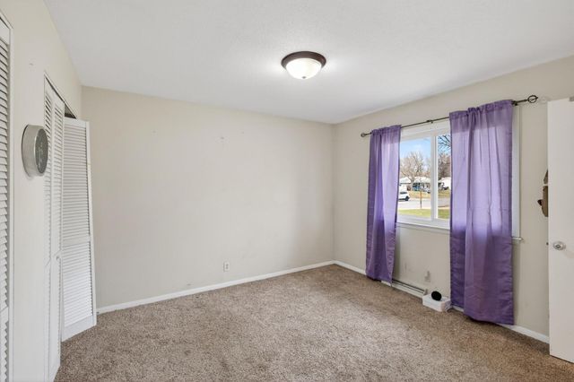 8000 Harkness Road S, Cottage Grove, MN 55016