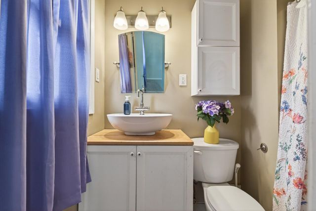 8000 Harkness Road S, Cottage Grove, MN 55016