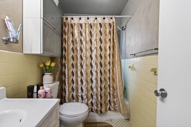 8000 Harkness Road S, Cottage Grove, MN 55016