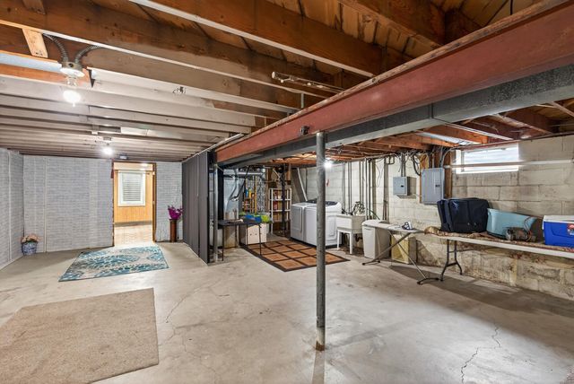 8000 Harkness Road S, Cottage Grove, MN 55016