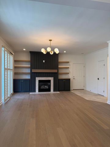 37 Fentree Drive A, Valparaiso, IN 46385