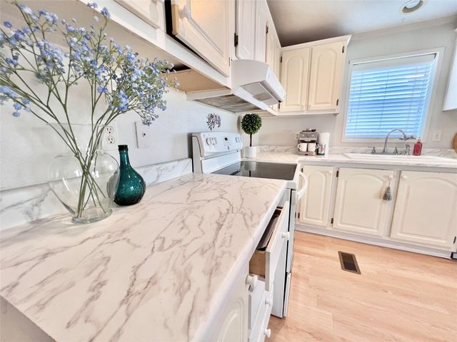 10214 Elderberry Park Lane, Tomball, TX 77375