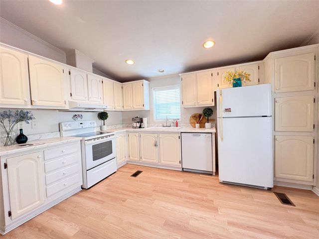 10214 Elderberry Park Lane, Tomball, TX 77375
