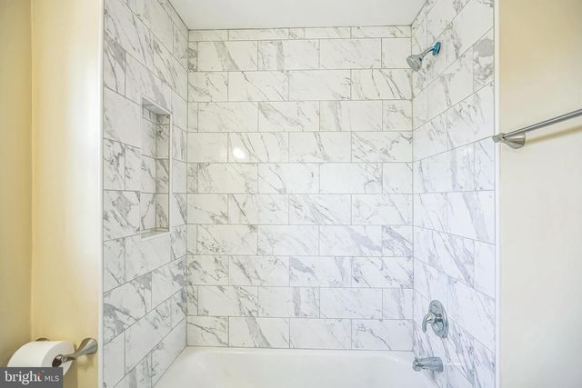 208 HOOKER STREET, Riverside, NJ 08075
