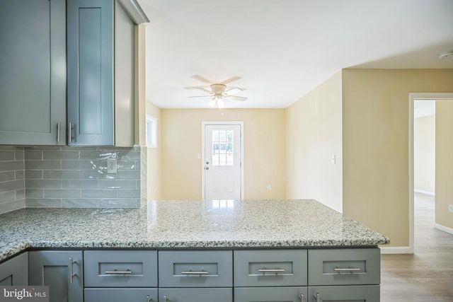 208 HOOKER STREET, Riverside, NJ 08075
