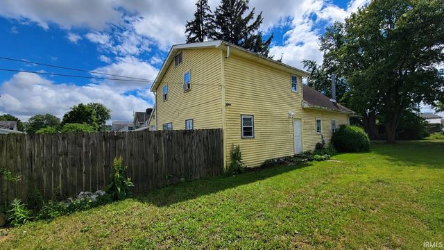 5841 N Sugar Street, Uniondale, IN 46791