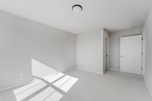 1068 W 20TH AVENUE, Oshkosh, WI 54902