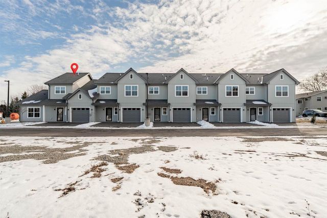 1068 W 20TH AVENUE, Oshkosh, WI 54902