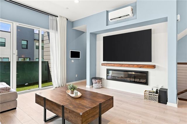 435 Village, Brea, CA 92821