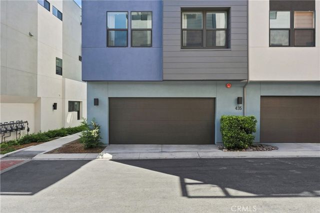 435 Village, Brea, CA 92821