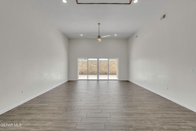 13652 GLEN VISTA Lane, Horizon City, TX 79928