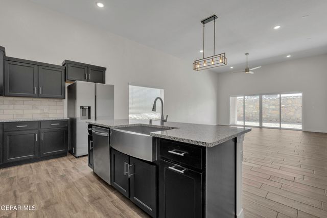 13652 GLEN VISTA Lane, Horizon City, TX 79928