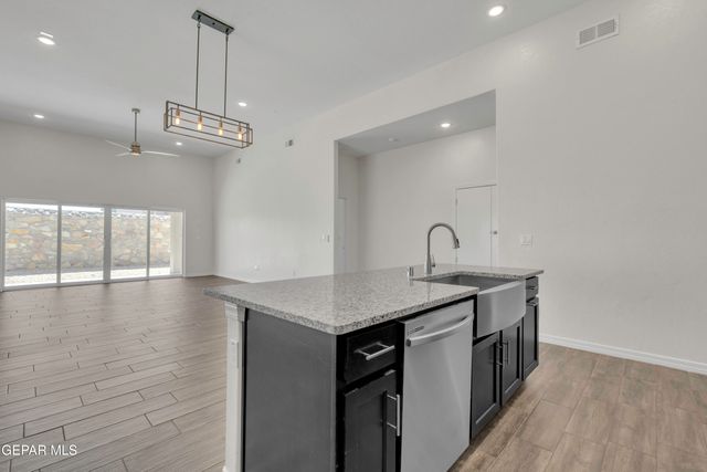 13652 GLEN VISTA Lane, Horizon City, TX 79928