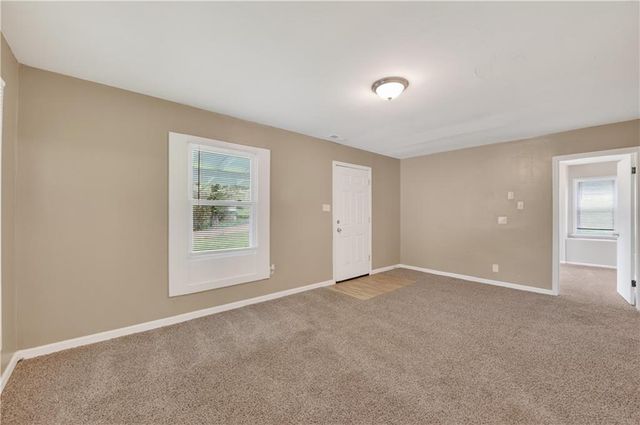 5131 Oakland Avenue, Kansas City, KS 66102