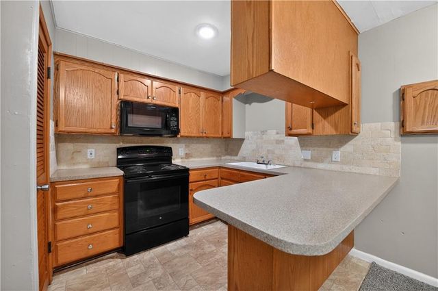 5131 Oakland Avenue, Kansas City, KS 66102