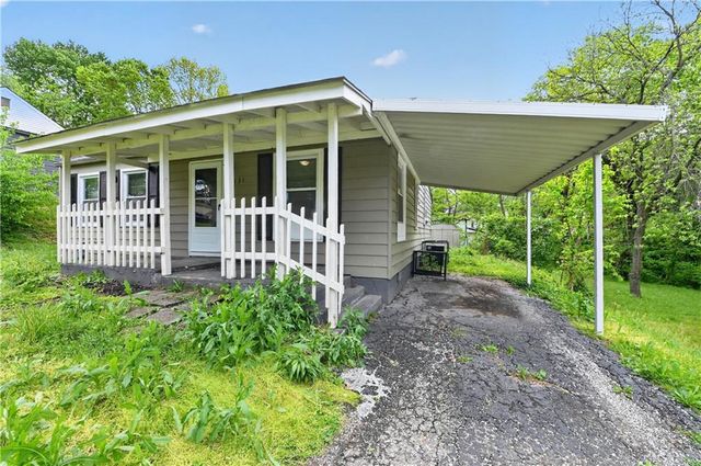 5131 Oakland Avenue, Kansas City, KS 66102