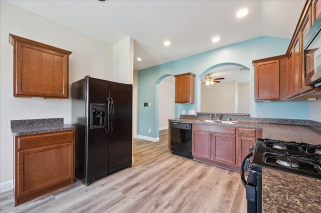 3129 Sun Terrace Lane, Dickinson, TX 77539