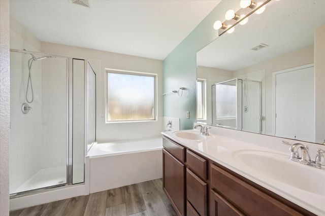 3129 Sun Terrace Lane, Dickinson, TX 77539