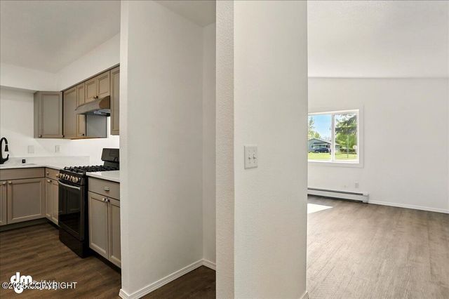 961 E Dellwood Street, Wasilla, AK 99654