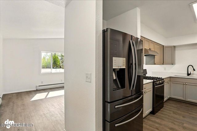 961 E Dellwood Street, Wasilla, AK 99654