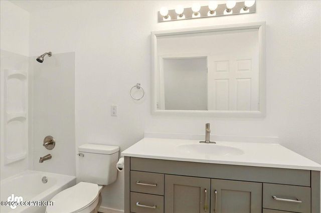 961 E Dellwood Street, Wasilla, AK 99654