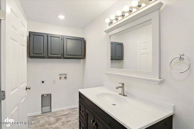 961 E Dellwood Street, Wasilla, AK 99654