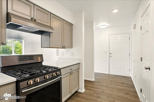 961 E Dellwood Street, Wasilla, AK 99654